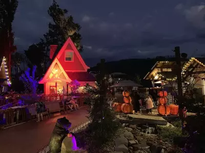 firefly village at anakeesta during fall