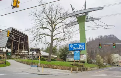 ober gatlinburg sign